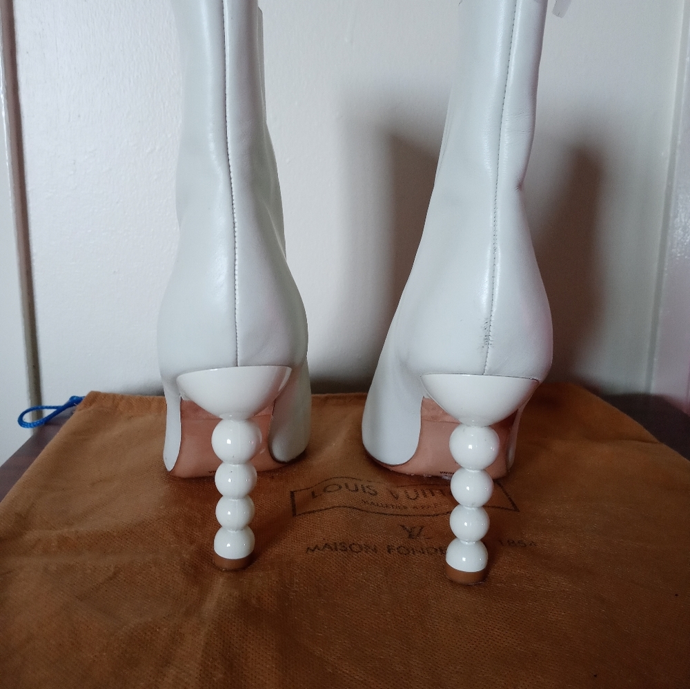 Women's Shoe Size 9.5 - Picture 3 of 6